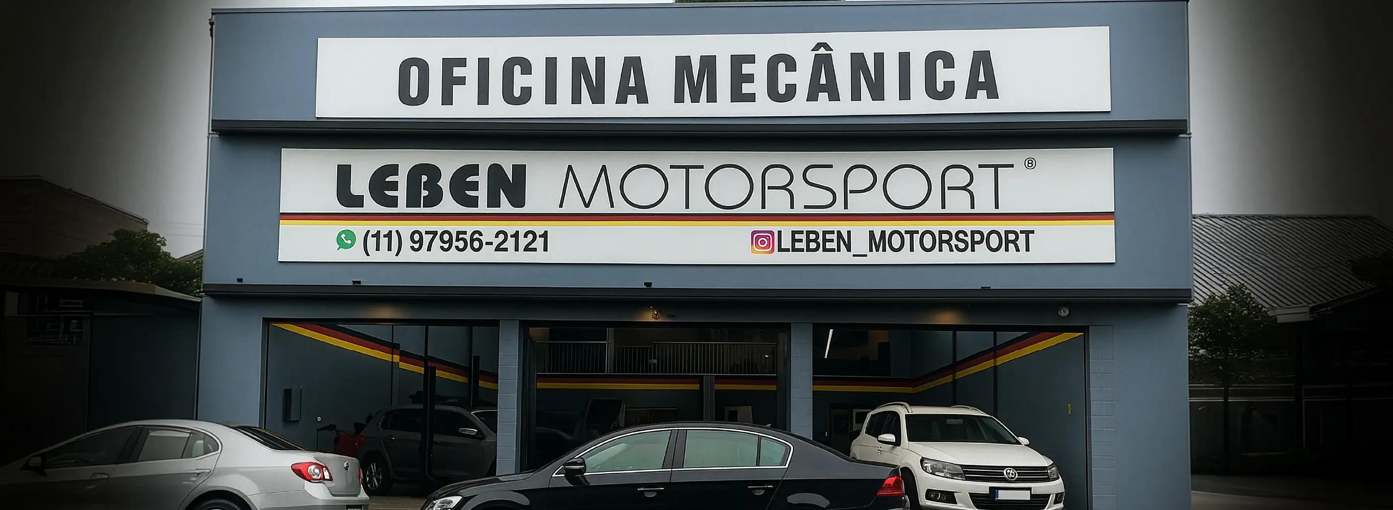 Equipe da oficina automotiva em ambiente de trabalho